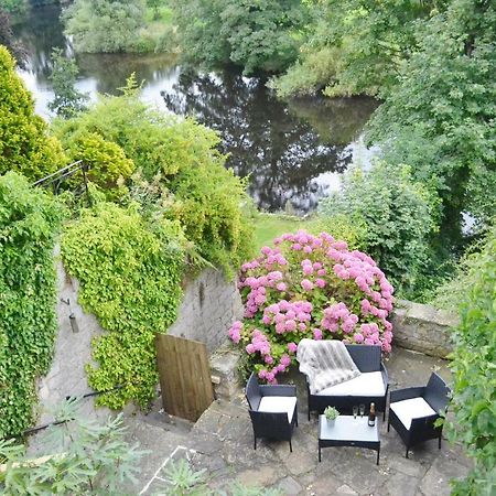 Riverside Cottage 韦瑟比 外观 照片